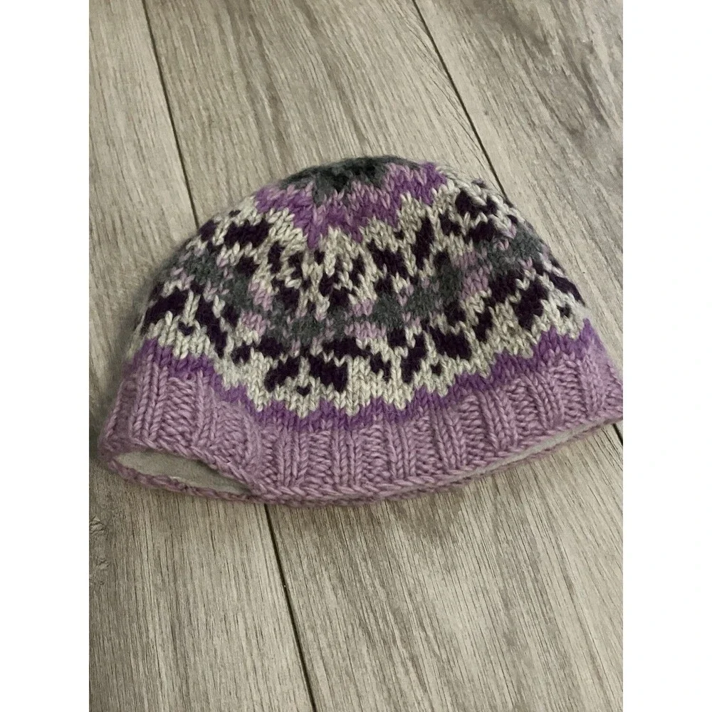 Erin Knitwear Ireland Winter Hat Knit Cap Fair Isle Purple Gray Cream